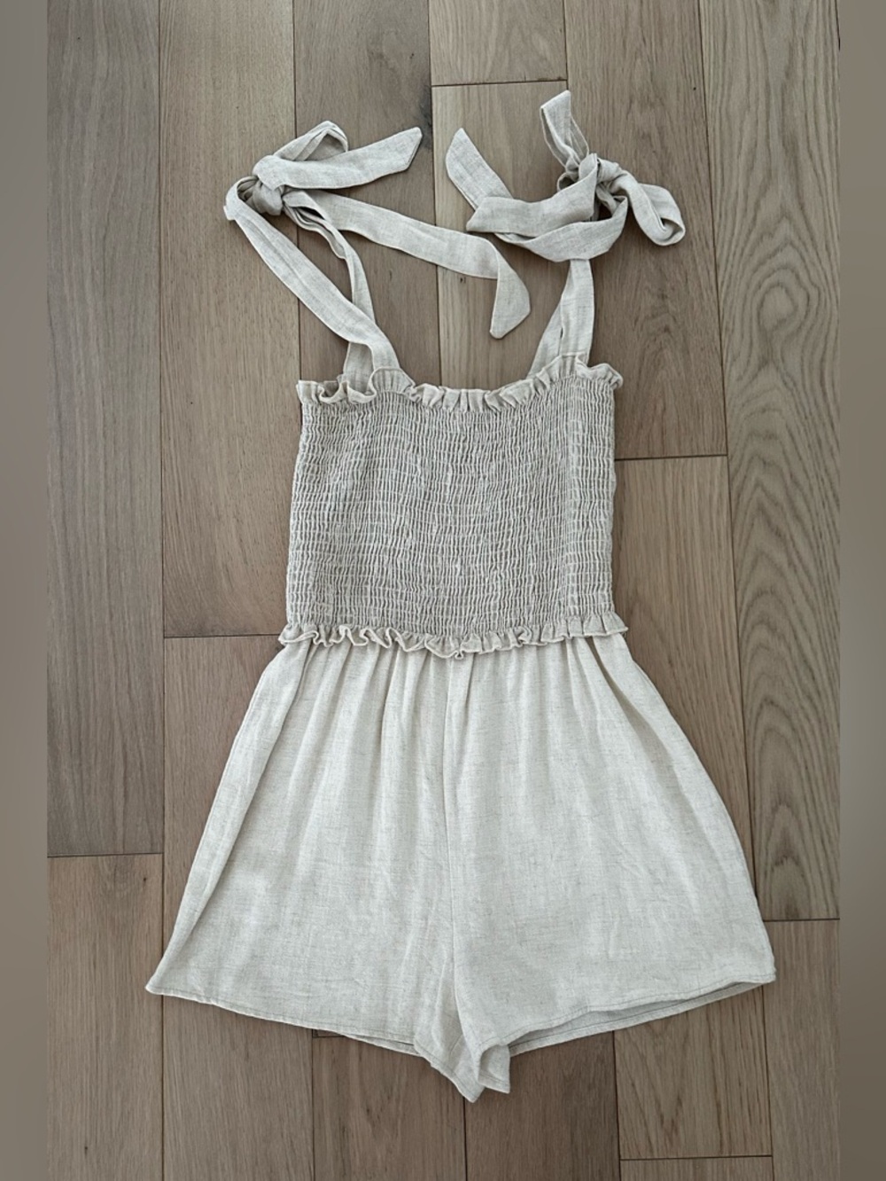 Romper - Picture 2 of 9